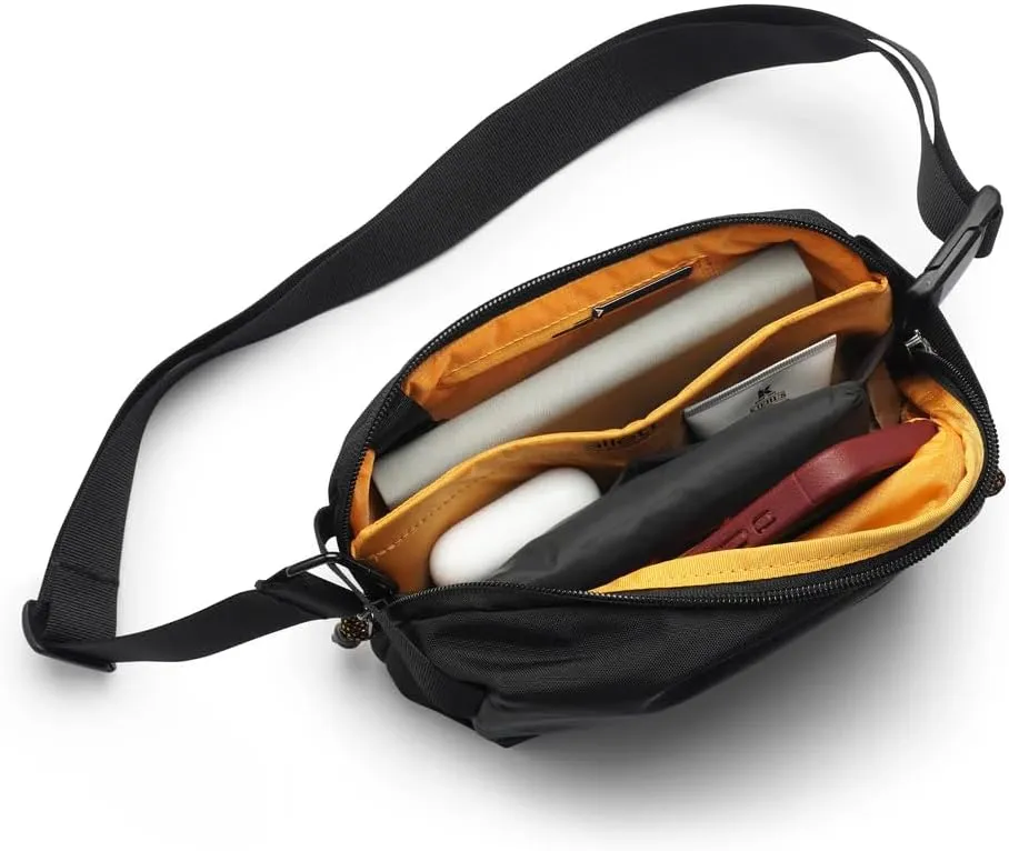Daily Mini Sling - Black