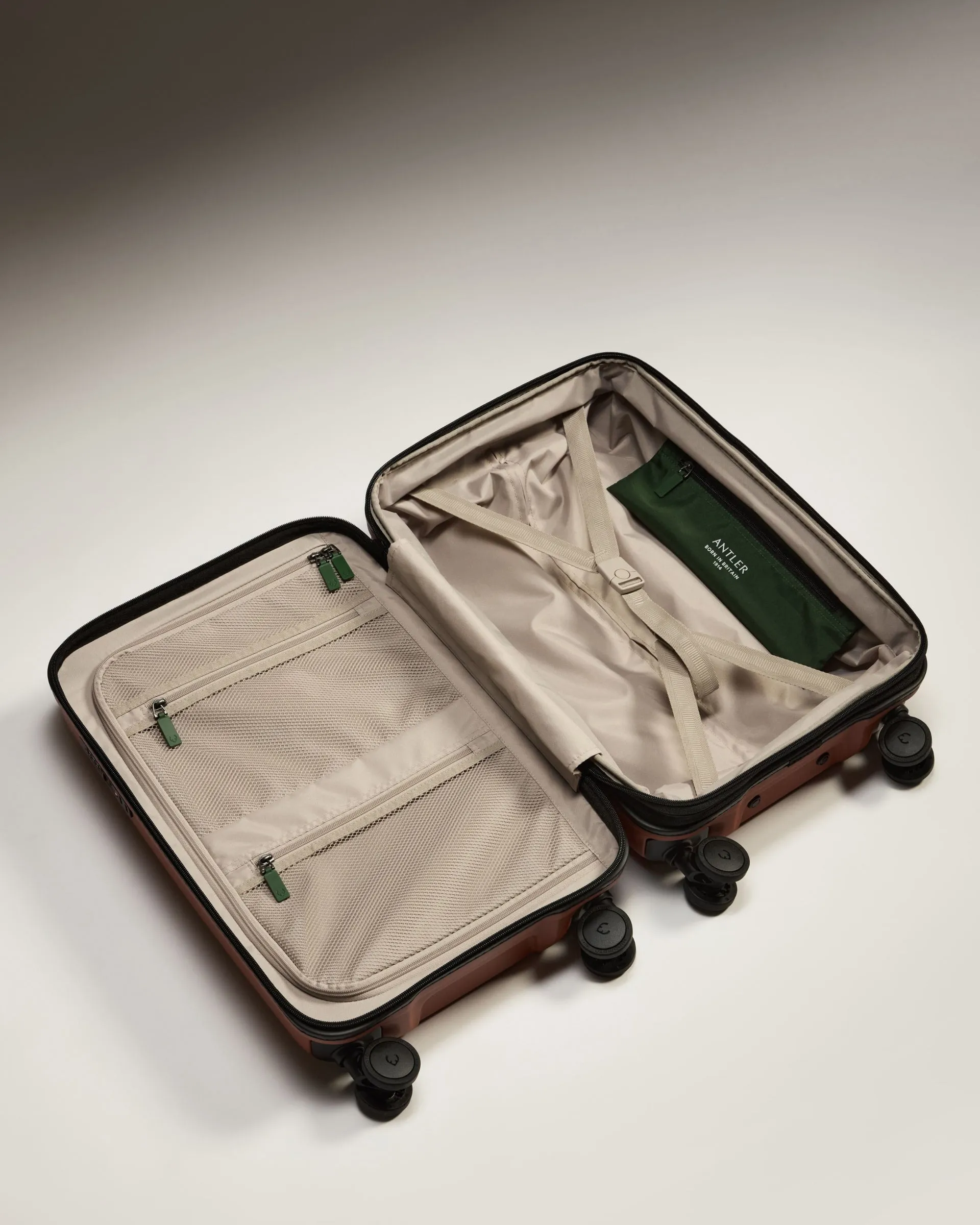 Expandable Cabin Suitcase in Maple Red - Icon Stripe