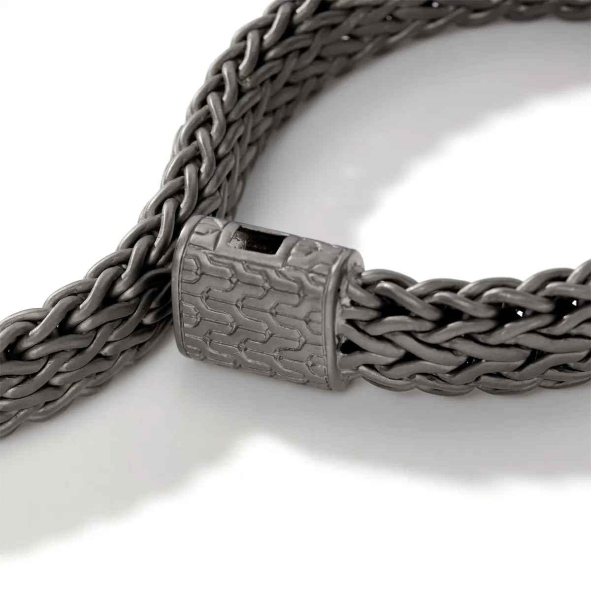 John Hardy Men's Classic Chain Silver with Matte Black/Grey Rhodium Large Flat Chain Bracelet, Size Univeral Large