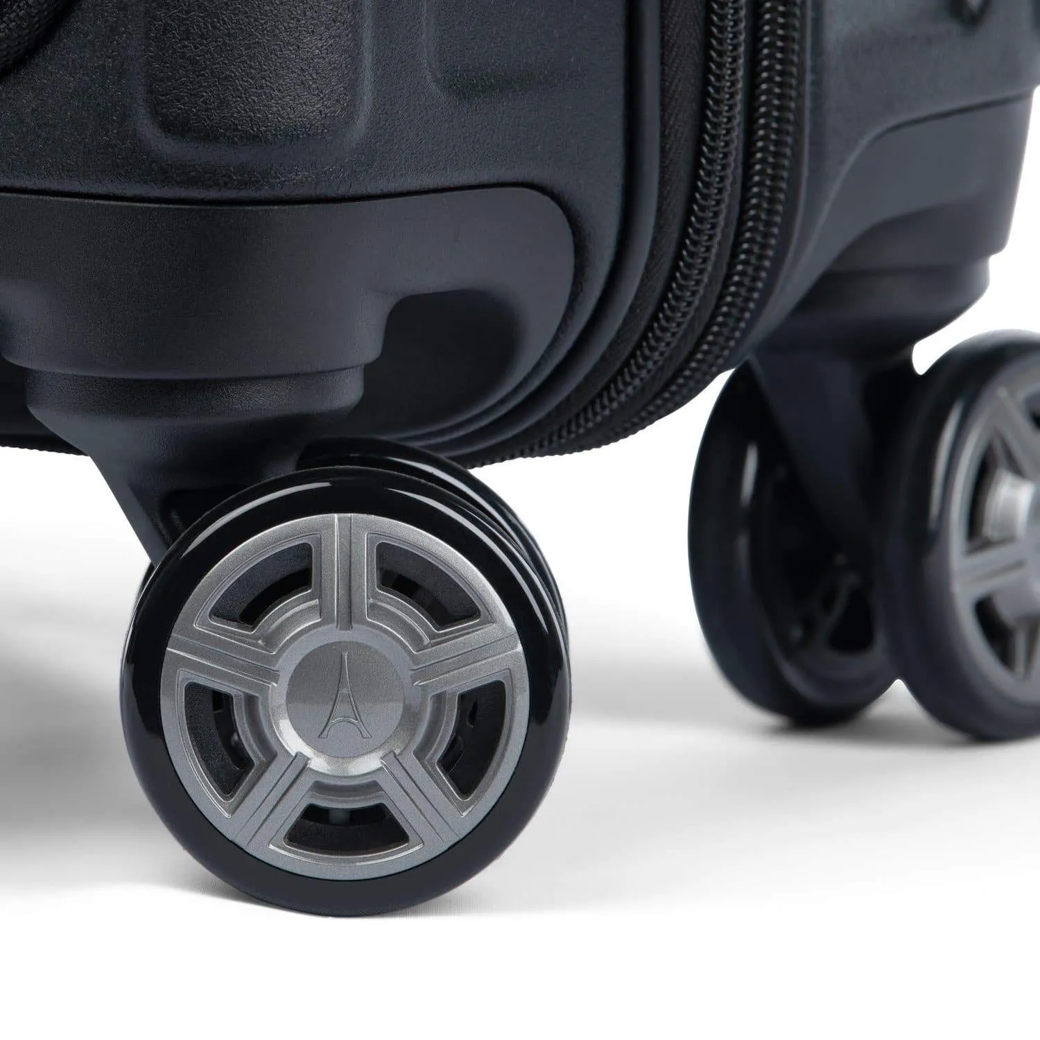 Platinum® Elite Business Plus Carry-On Expandable Hardside Spinner