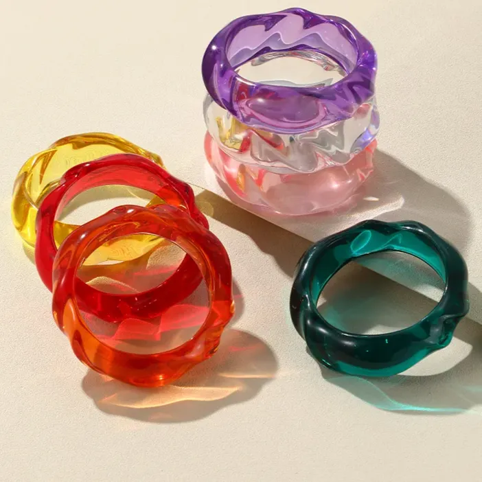 TEEK - Transparent Resin Round Bangle Bracelet